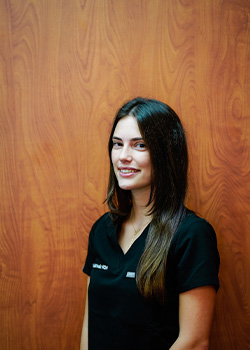 Dental assistant Enisa
